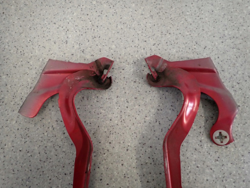 NISSAN MICRA K13 10- ZAWIAS MASKI LEWY LUB PRAWY 3/3