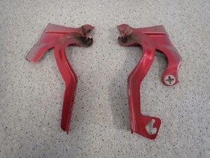 NISSAN MICRA K13 10- ZAWIAS MASKI LEWY LUB PRAWY 2/3 MINIATURA