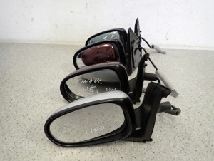 ALMERA TINO 00-06 LUSTERKO LEWE 3 PINY 2/8 MINIATURA