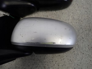 ALMERA TINO 00-06 LUSTERKO LEWE 3 PINY 4/8 MINIATURA