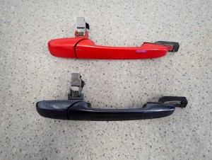 MAZDA5 MAZDA 5 I 05- KLAMKA TYLNA LEWA 2/4 MINIATURA