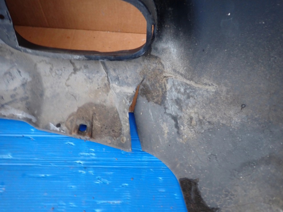 HYUNDAI SANTA FE 01-03 ZDERZAK TYLNY 10/10