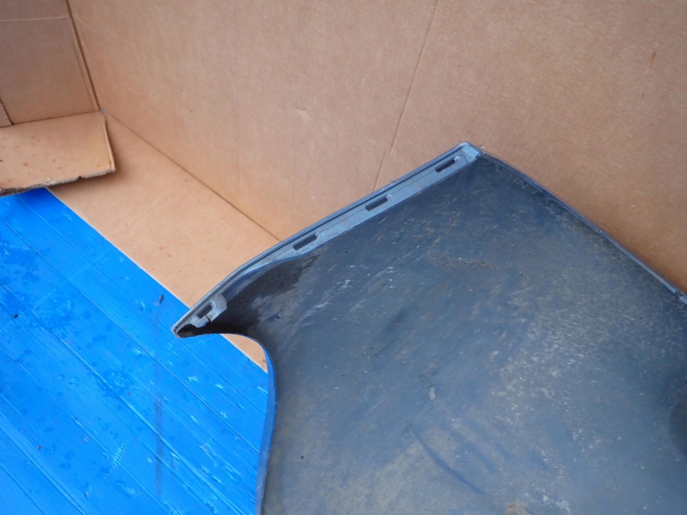 TOYOTA YARIS II 06-09 ZDERZAK TYLNY 8T1 13/13