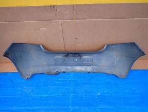 TOYOTA YARIS II 06-09 ZDERZAK TYLNY 8T1 11/13 MINIATURA