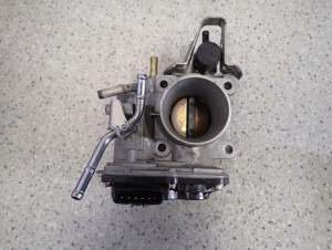 HONDA CIVIC VIII 06- UFO 1.4 BENZYNA PRZEPUSTNICA POWIETRZA 1/8 MINIATURA