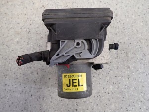 HYUNDAI IX20 1.6 BENZYNA AUTOMAT 09- POMPA ABS 8/8 MINIATURA