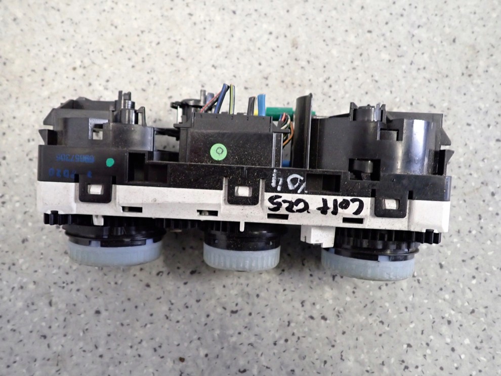 MITSUBISHI COLT 04-08 PANEL STEROWANIA NAWIEWEM 4/6