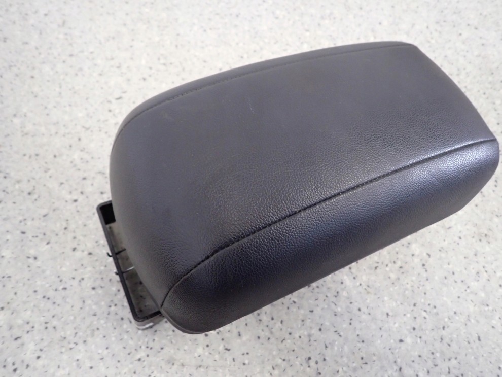 HYUNDAI i30 07-11 PODŁOKIETNIK 4/6