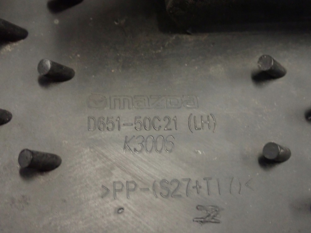 MAZDA2 MAZDA 2 08- DE ZAŚLEPKA HALOGENU RAMKA LEWA 4/4