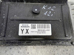 NISSAN MICRA K12 03- 1.2 BENZ ZESTAW STARTOWY KOMPUTER 2/5 MINIATURA