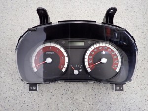 KIA RIO II 1.5 CRDI 09-11 LIFT LICZNIK ZEGARY 1/6 MINIATURA