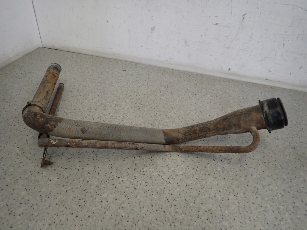 TOYOTA YARIS I 99-05 RURA WLEWU PALIWA METALOWA 6/8