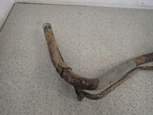 TOYOTA YARIS I 99-05 RURA WLEWU PALIWA METALOWA 7/8 MINIATURA