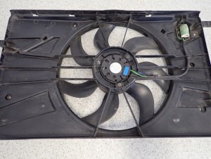 CHEVROLET ORLANDO 1.4i 10- WENTYLATOR CHŁODNICY 3/8 MINIATURA