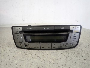 TOYOTA AYGO 06-12 RADIO ORYGINALNE RADIOODTWARZACZ