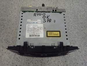 TOYOTA AYGO 06-12 RADIO ORYGINALNE RADIOODTWARZACZ 4/7 MINIATURA