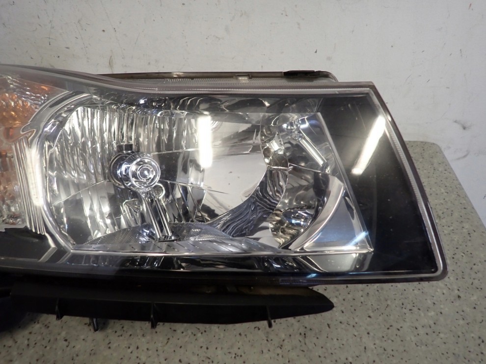 CHEVROLET CRUZE 08- LAMPA PRZEDNIA PRAWA REFLEKTOR 2/8