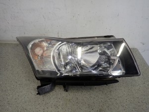 CHEVROLET CRUZE 08- LAMPA PRZEDNIA PRAWA REFLEKTOR