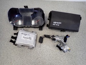CHEVROLET ORLANDO 1.4I TURBO 10- ZESTAW STARTOWY KOMPUTER STACYJKA ZEGARY 1/14 MINIATURA