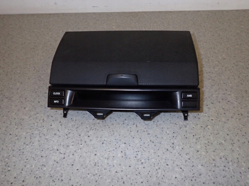 MAZDA6 MAZDA 6 06-07 SCHOWEK ŚRODKOWY Z ZEGARKIEM 6/6