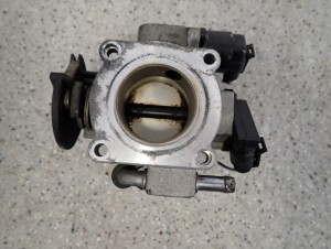 CHEVROLET AVEO T250 1.2i 07- PRZEPUSTNICA POWIETRZA 2/3 MINIATURA