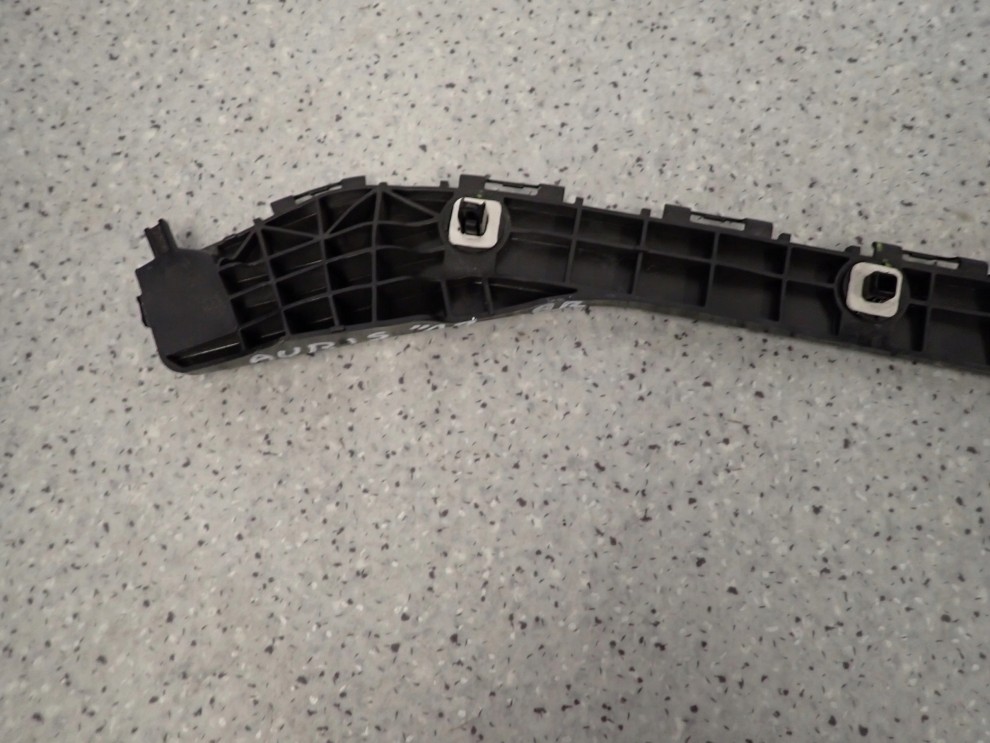 TOYOTA AURIS II 13-18 KOMBI ŚLIZG ZDERZAKA TYLNY PRAWY 5/10