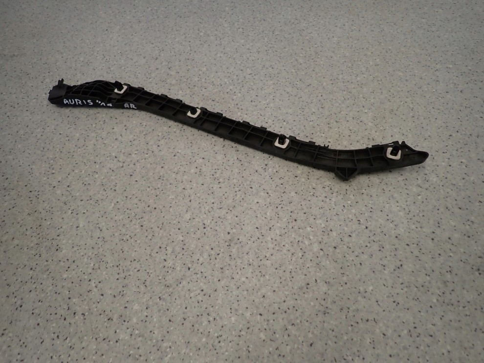 TOYOTA AURIS II 13-18 KOMBI ŚLIZG ZDERZAKA TYLNY PRAWY 10/10