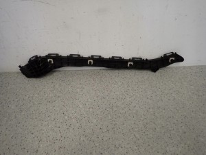 TOYOTA AURIS II 13-18 KOMBI ŚLIZG ZDERZAKA TYLNY PRAWY 9/10 MINIATURA