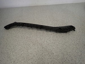 TOYOTA AURIS II 13-18 KOMBI ŚLIZG ZDERZAKA TYLNY LEWY 3/8 MINIATURA