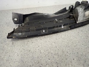 NISSAN MICRA K12 06-08 ATRAPA GRILL PRAWA KIERUNEK 6/7 MINIATURA