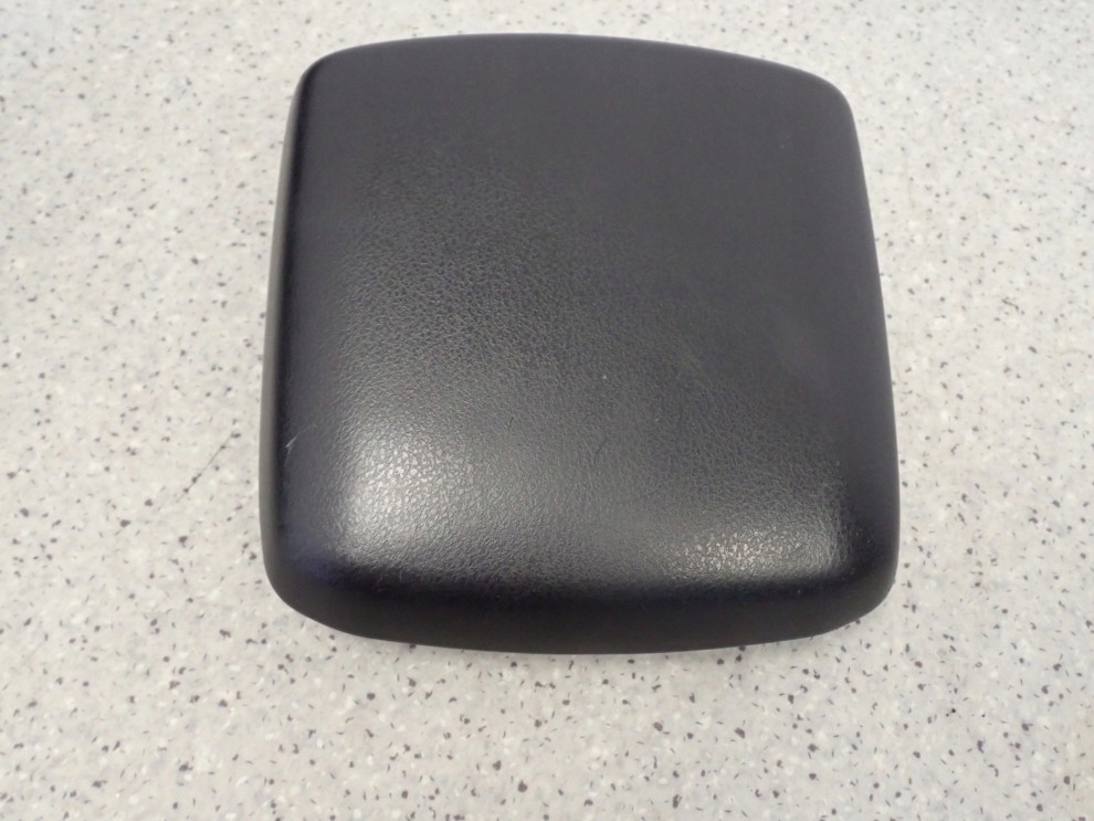 SUZUKI GRAND VITARA II 05- PODŁOKIETNIK POKRYWKA SCHOWKA 2/7