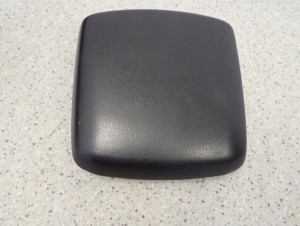 SUZUKI GRAND VITARA II 05- PODŁOKIETNIK POKRYWKA SCHOWKA 2/7 MINIATURA