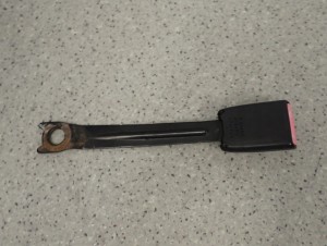 TOYOTA AYGO 05- ZAPINKA ZAPIĘCIE PASA BEPIECZEŃSTWA PRZÓD LEWA 3/5 MINIATURA