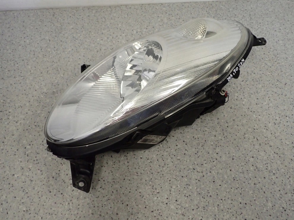 NISSAN MICRA K12 03-07 REFLEKTOR PRAWY LAMPA PRZÓD 4/9