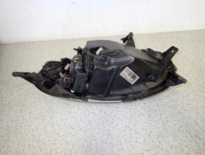 NISSAN MICRA K12 03-07 REFLEKTOR PRAWY LAMPA PRZÓD 9/9 MINIATURA