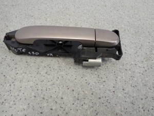 NISSAN NOTE E11 06-12 KLAMKA DRZWI PRZEDNIA PRAWA 2/5 MINIATURA