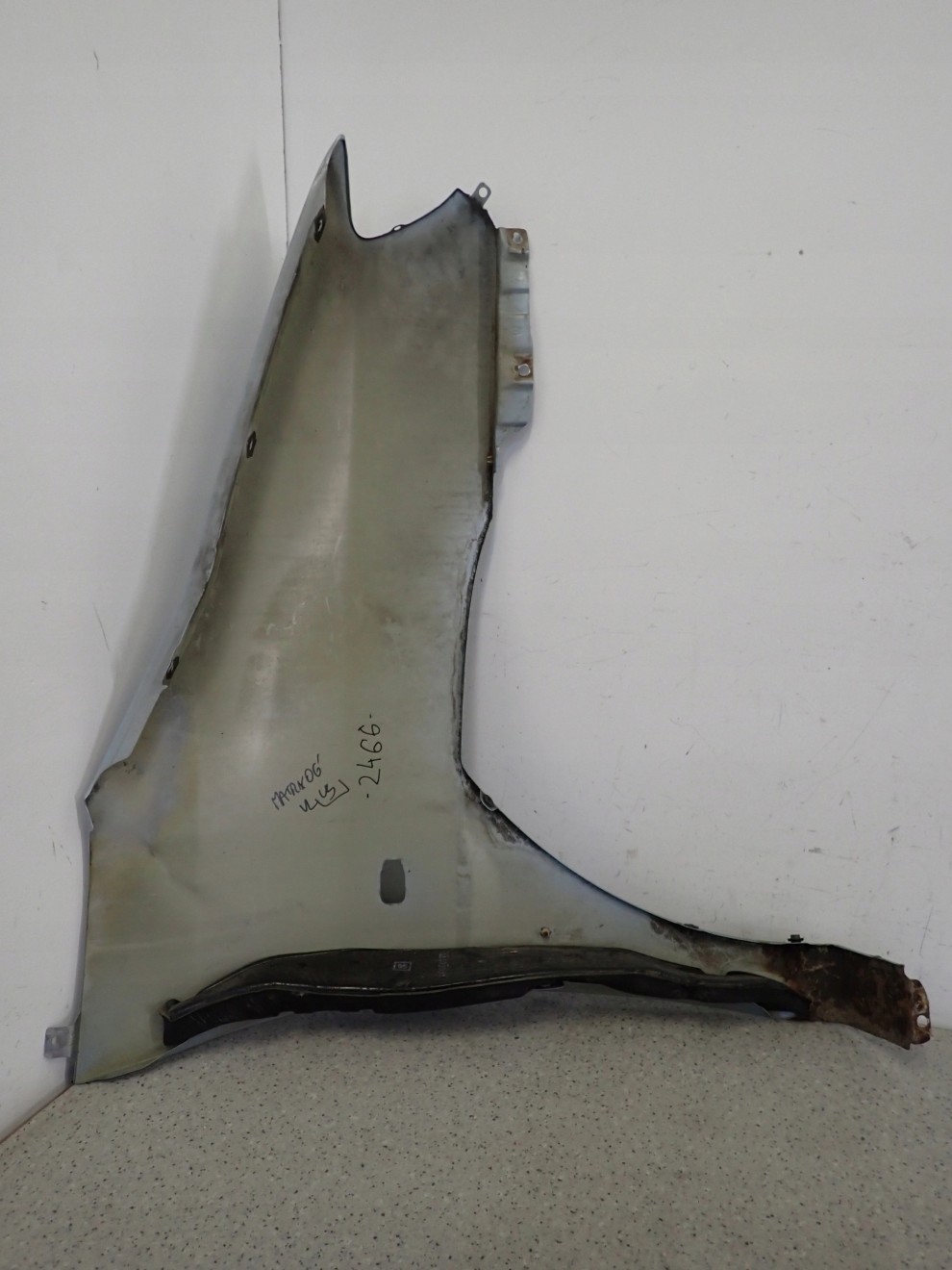 HYUNDAI MATRIX 02-08 BŁOTNIK PRZEDNI LEWY VS 6/8