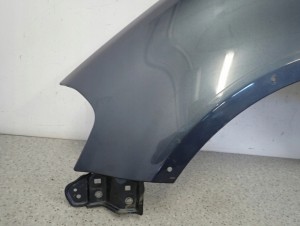 SUZUKI SX4 06-12 BŁOTNIK PRZEDNI LEWY ZY4 3/12 MINIATURA