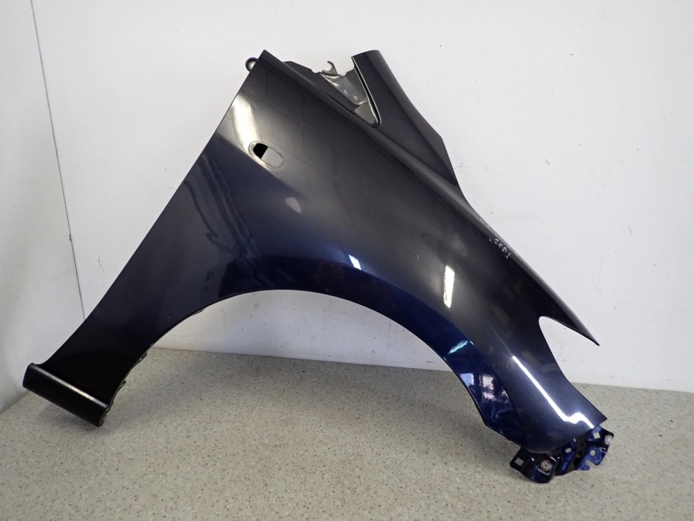 MAZDA5 MAZDA 5 I 05- BŁOTNIK PRZEDNI PRAWY 28B 1/11