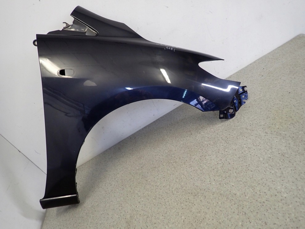 MAZDA5 MAZDA 5 I 05- BŁOTNIK PRZEDNI PRAWY 28B 2/11