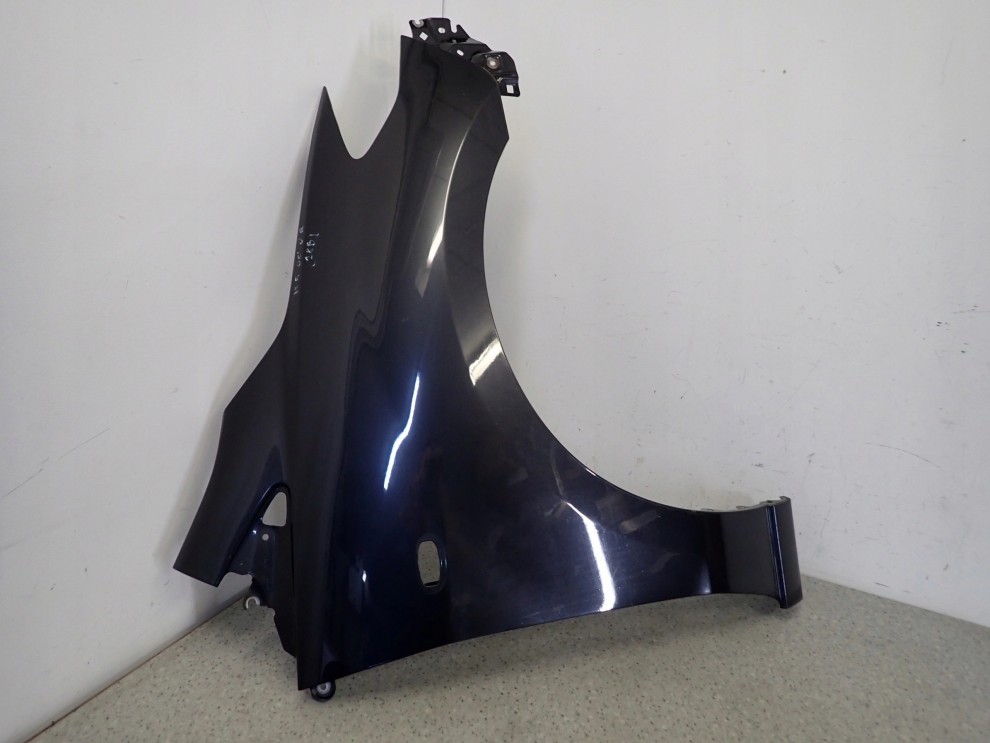 MAZDA5 MAZDA 5 I 05- BŁOTNIK PRZEDNI PRAWY 28B 3/11