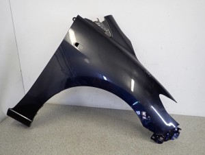 MAZDA5 MAZDA 5 I 05- BŁOTNIK PRZEDNI PRAWY 28B