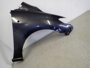 MAZDA5 MAZDA 5 I 05- BŁOTNIK PRZEDNI PRAWY 28B 2/11 MINIATURA