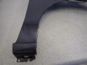 MAZDA5 MAZDA 5 I 05- BŁOTNIK PRZEDNI PRAWY 28B 4/11 MINIATURA