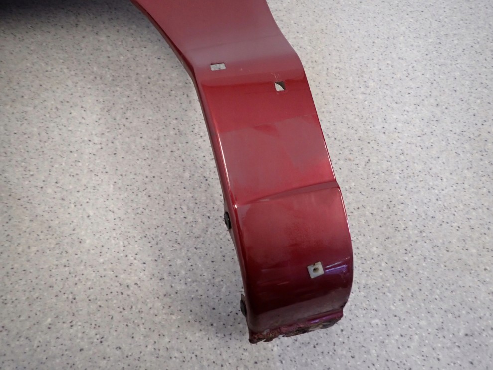 HYUNDAI SANTA FE 01- BŁOTNIK PRZEDNI LEWY NQ 6/11