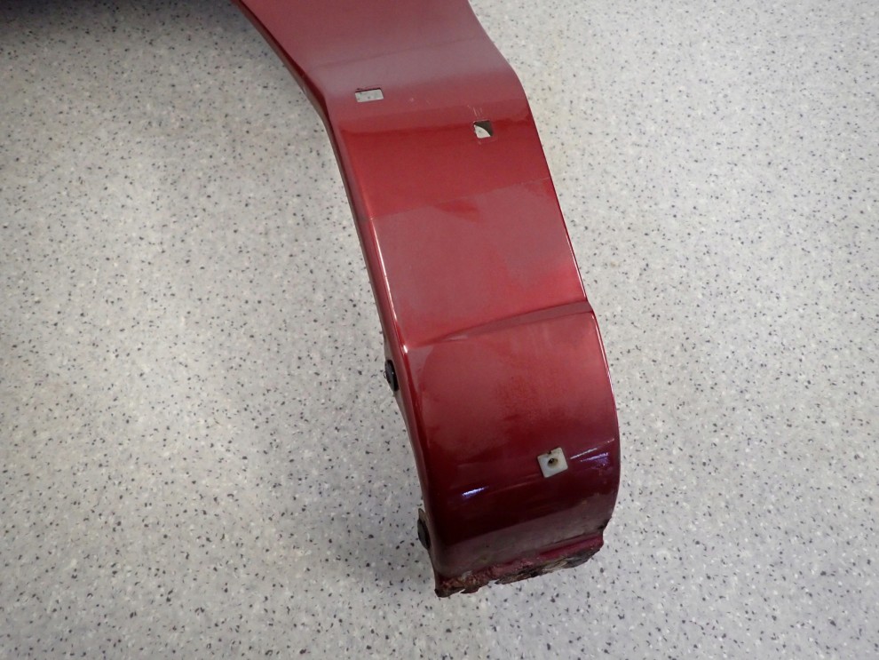 HYUNDAI SANTA FE 01- BŁOTNIK PRZEDNI LEWY NQ 7/11