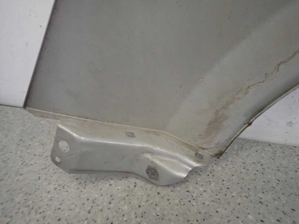 SUZUKI ALTO NISSAN PIXO 09-14 BŁOTNIK PRZEDNI PRAWY Z2S 10/11