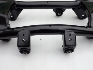 HYUNDAI TUCSON KIA SPORTAGE 04-10 4WD BELKA ZAWIESZENIA TYŁ 4/8 MINIATURA