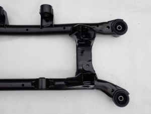 HYUNDAI TUCSON KIA SPORTAGE 04-10 4WD BELKA ZAWIESZENIA TYŁ 7/8 MINIATURA