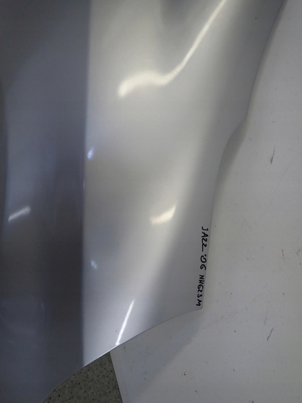 HONDA JAZZ II 05-07 BŁOTNIK PRZEDNI PRAWY NH623M 3/15